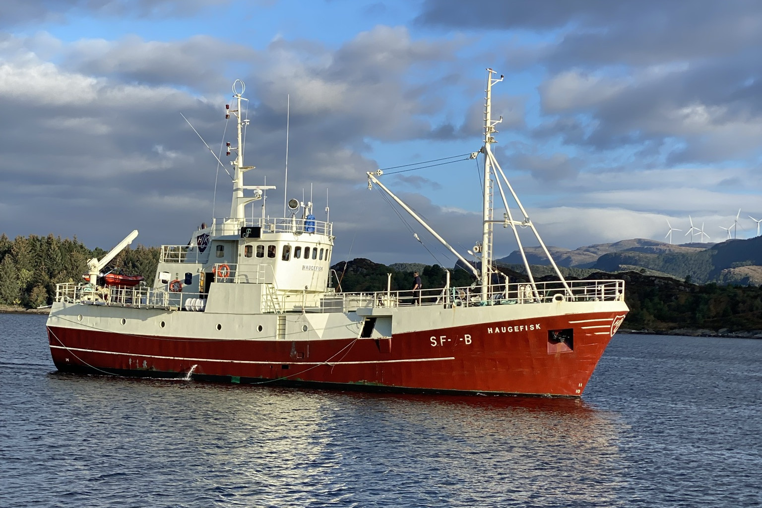 Submit photo(s) of the vessel