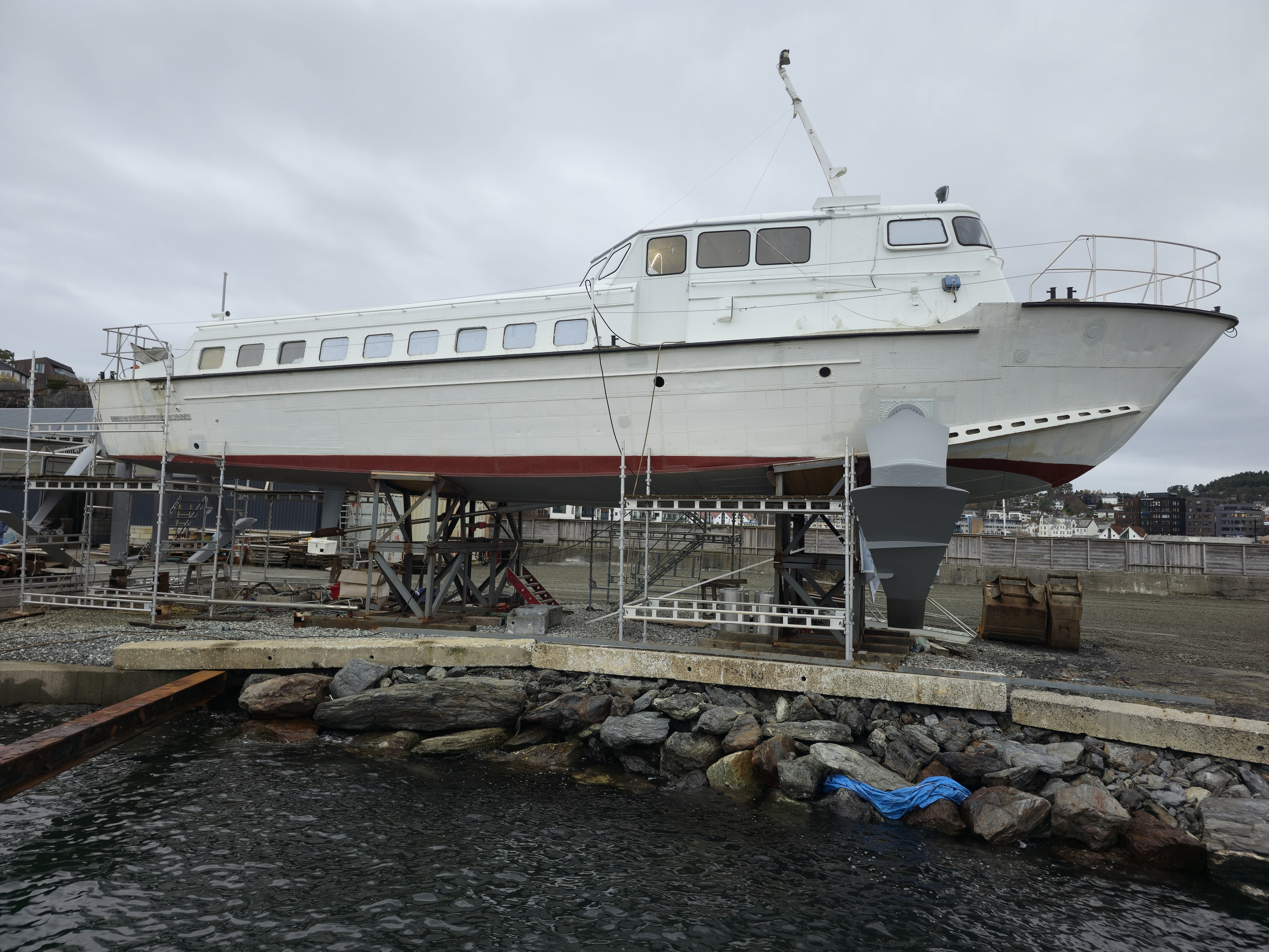 Submit photo(s) of the vessel