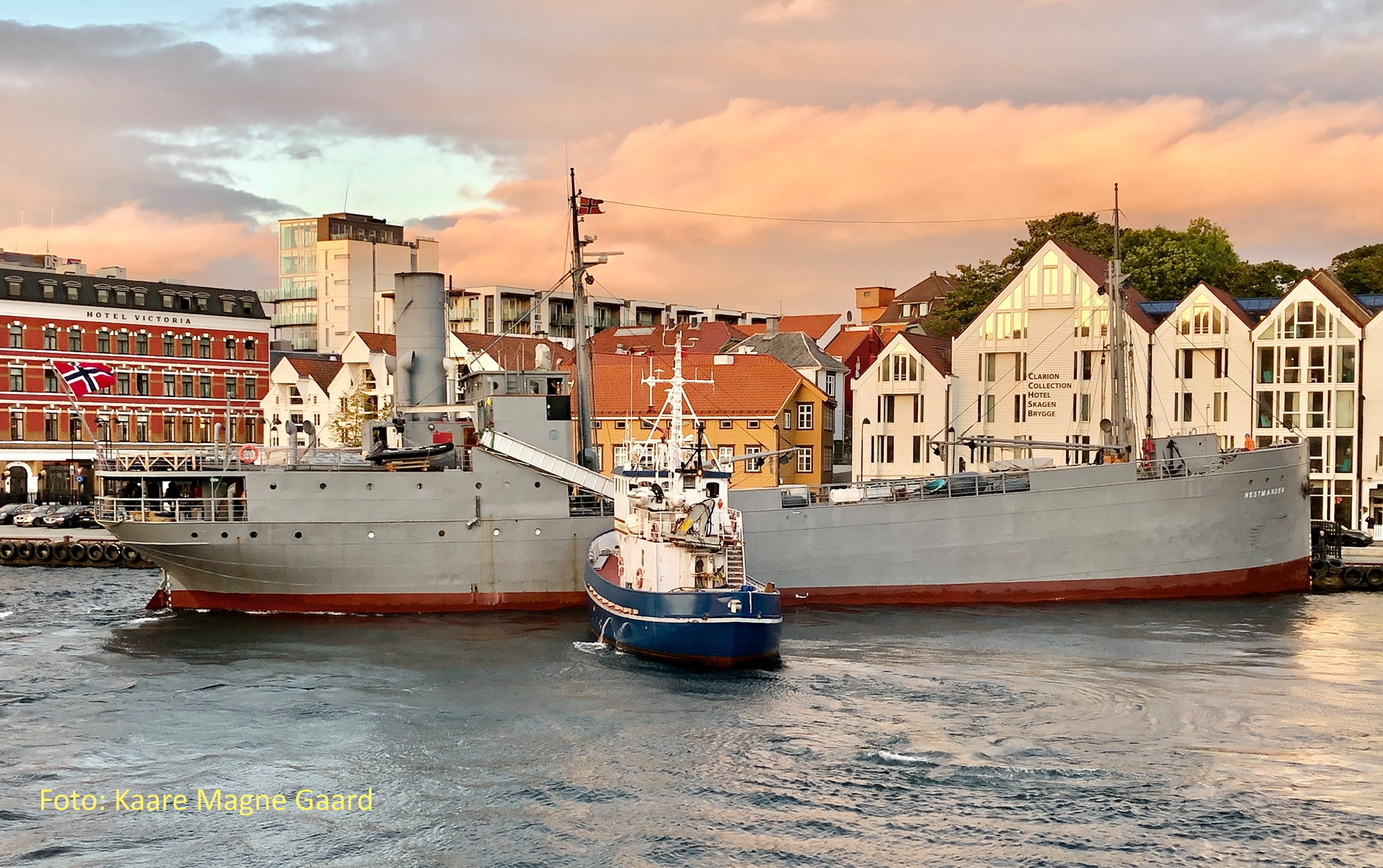 Submit photo(s) of the vessel